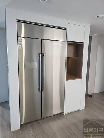 부산냉장고장리폼, e편한세상시민공원에서 틈새수납장을 매력 넘치는 홈카페로 바꿔드렸습니다.