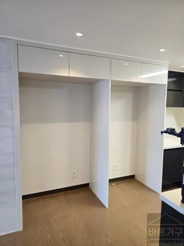 부산냉장고장리폼, 명륜자이에서 만들어드린 그림 같은 키친핏과 홈바의 인테리어 조화 현장 사진