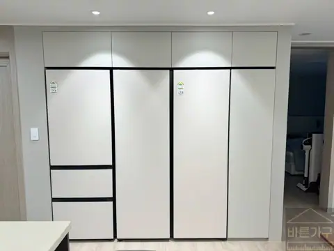 양산 냉장고장 리폼, 사송더샵데시앙3차에서 키친핏에 가성비를 더해드렸습니다.