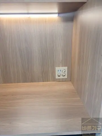 양산 사송 더샵데시앙7단지, 홈카페장과 키친핏이 만드는 디자인. 냉장고장리폼으로
