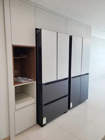 쌍용더플래티넘 거제아시아드에서 프리스탠딩을 위한 냉장고장리폼! 미니홈바 시공 by.부산