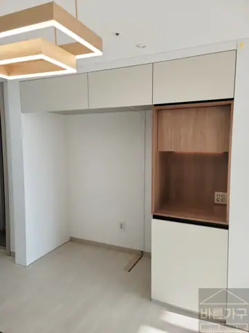 용호동 데시앙해링턴 키친핏 홈바장 냉장고장리폼입니다 by.부산